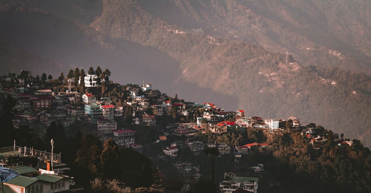 Darjeeling Beyond the Postcard: Where Heritage Meets Himalayan Luxury